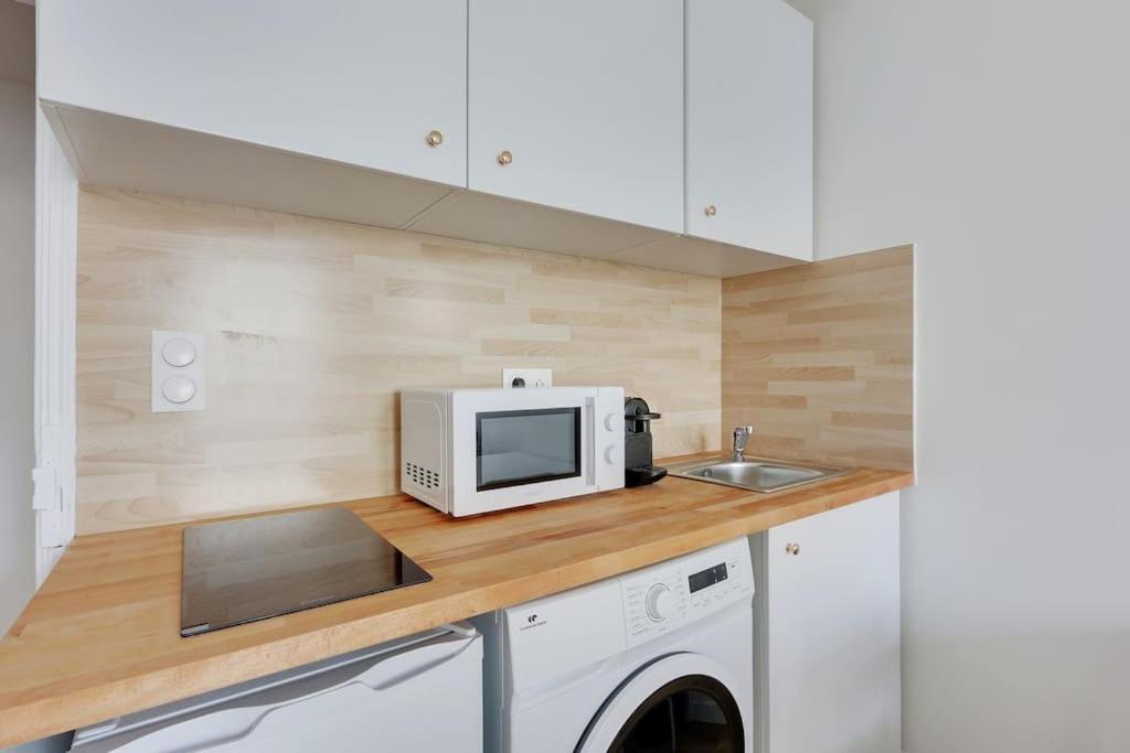 Appartement Suite Aux Portes De Paris Clichy Luaran gambar