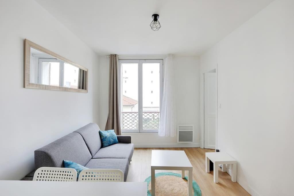 Appartement Suite Aux Portes De Paris Clichy Luaran gambar